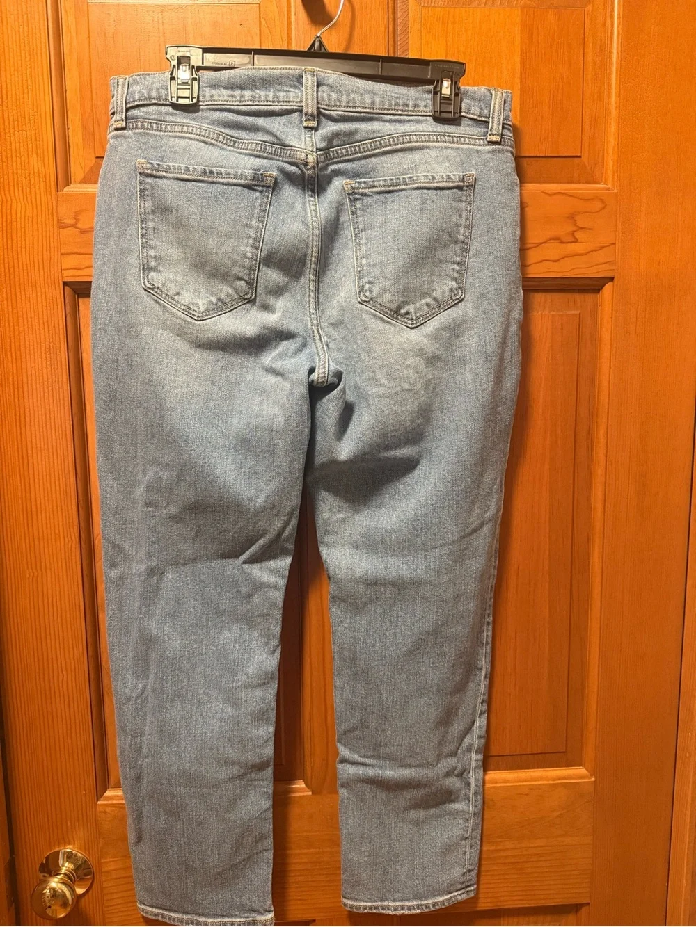 Old Navy Light Blue Women's Boyfriend Mid-Rise  Straight-Leg Jeans Size 10
